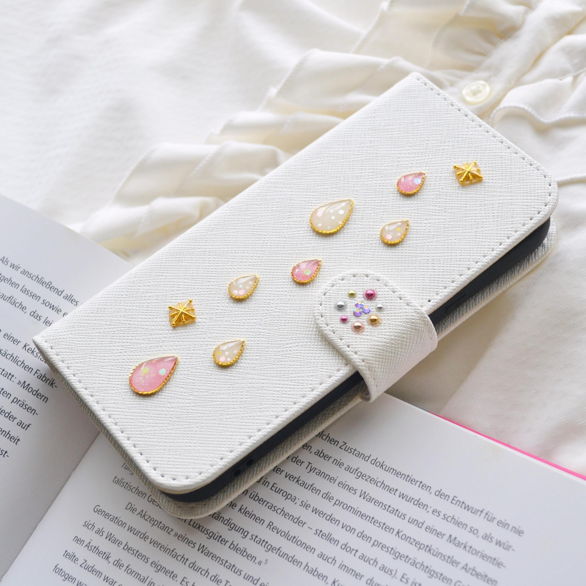 手帳型スマホケース『♡PINK♡』-spray- 傷が目立ちにくい型押し生地使用 全機種対応 白 | 4枚目