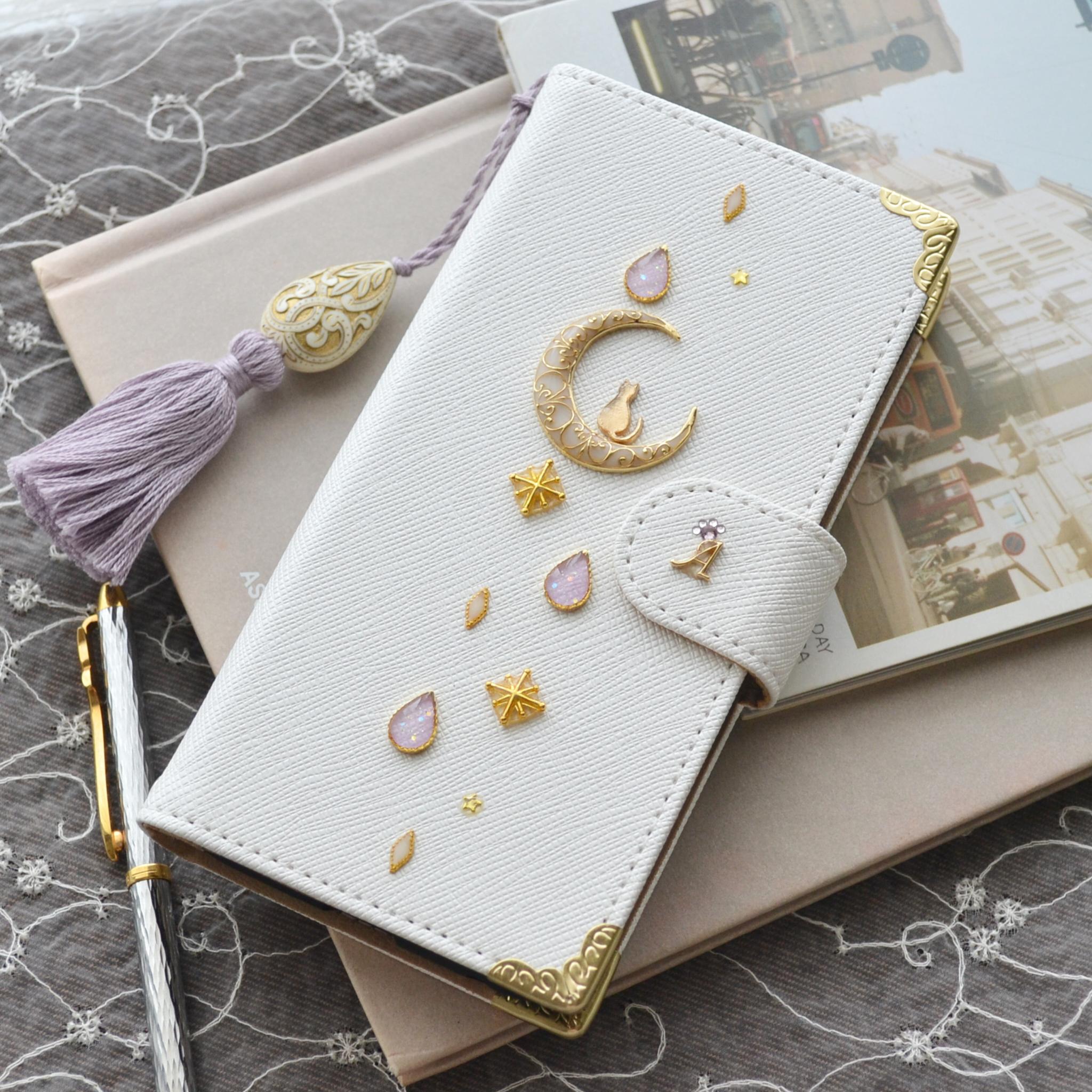 白と紫の手帳型スマホケース『猫と月のロマンティック』ラベンダー 全機種対応 ワンランク上の傷が目立ちにくい生地使用◎ | 13枚目