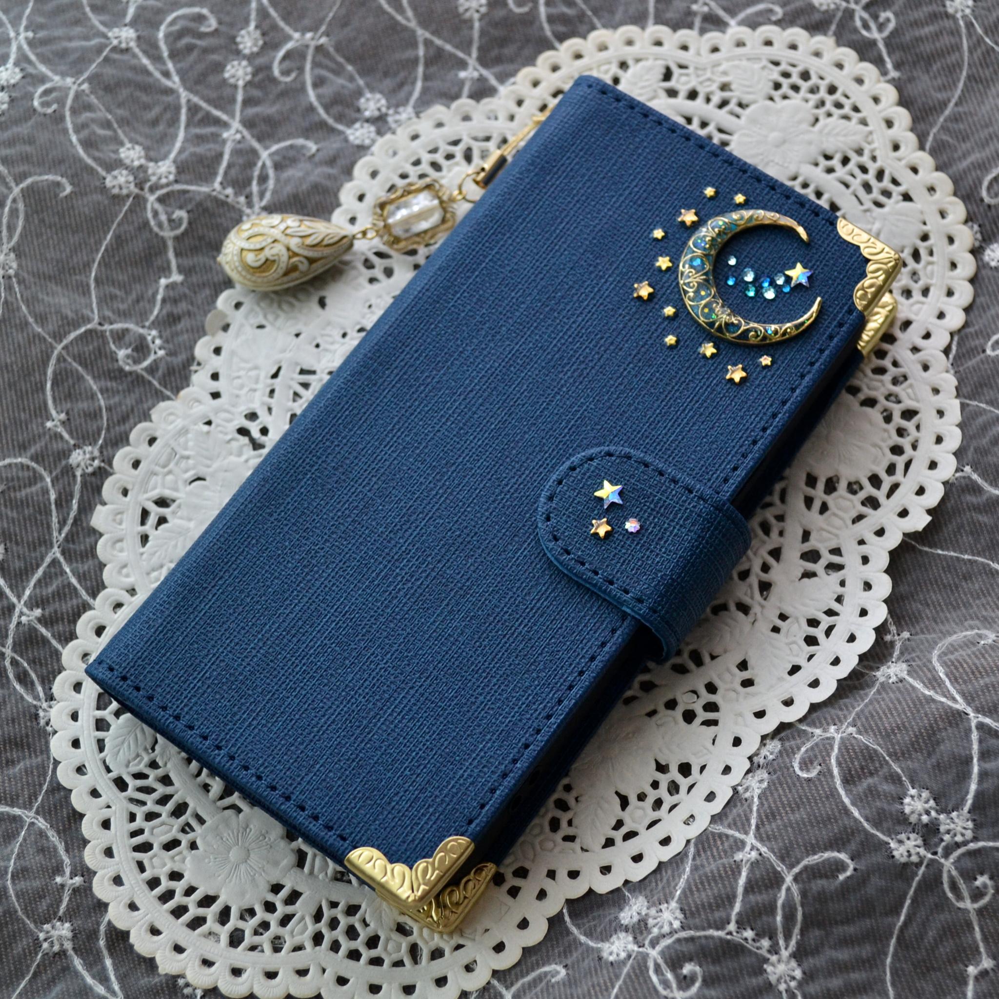 手帳型スマホケース『ブルームーンと青い流星』キラッと光る！全機種対応◎ワンランク上のネイビー生地使用。右利きor左利き