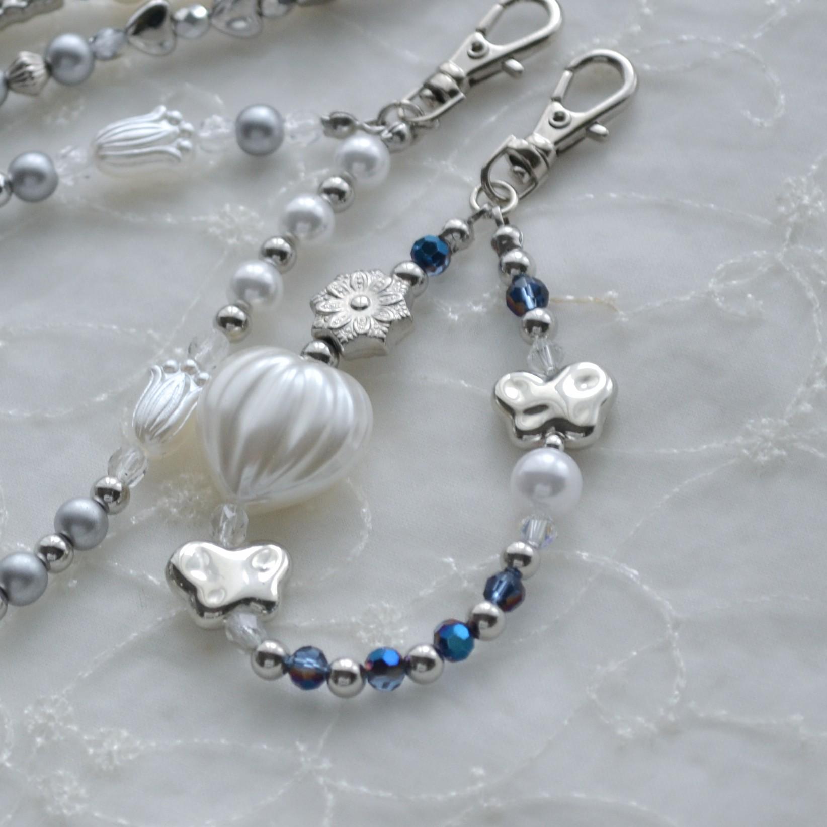 スマホストラップ『銀の花と青のクリスタル』ミニストラップ 耐久性UP ハンドストラップ | 10枚目