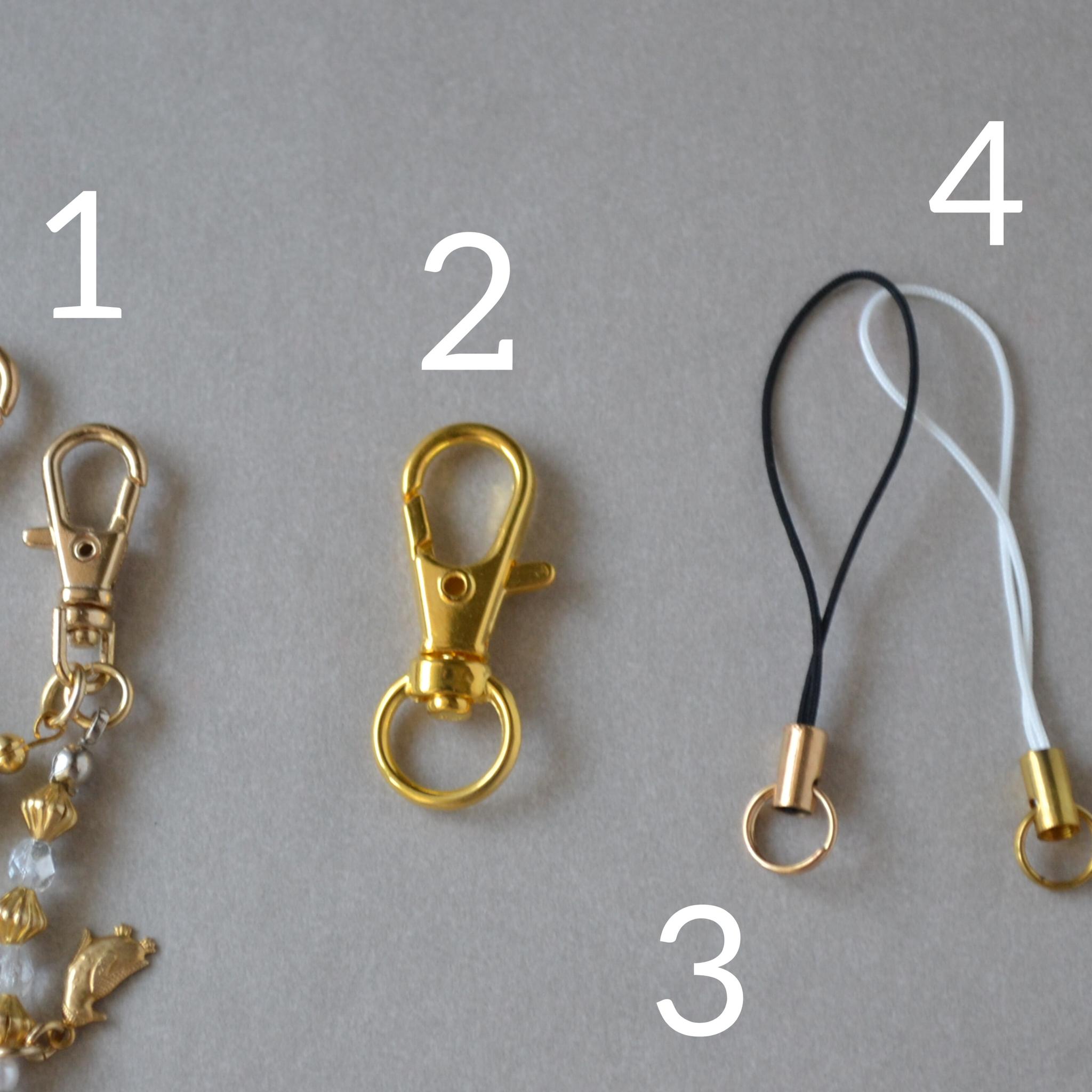 ぷっくりハートやパールのスマホストラップ　ワインレッド×カフェオレベージュ バッグチャームにも◎ | 5枚目